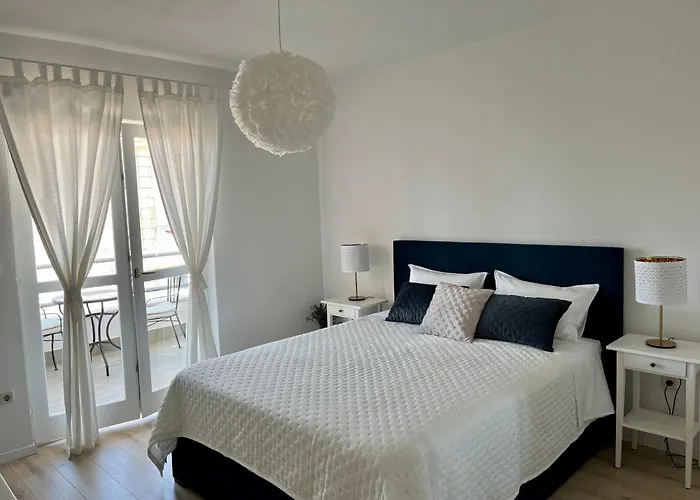 Room Mrcela With Big Balcony And Sea View