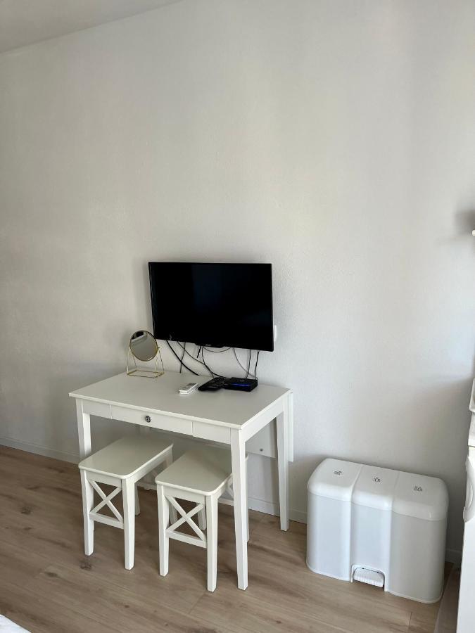 Ostanak kod kuće Mrcela With Big Balcony And Sea View *